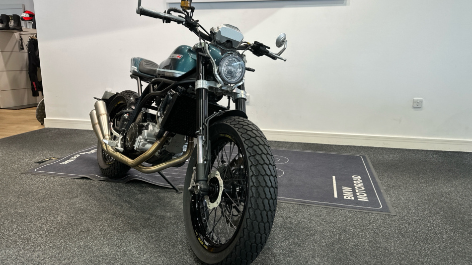 Ccm Spitfire Classic Tracker (23MY)